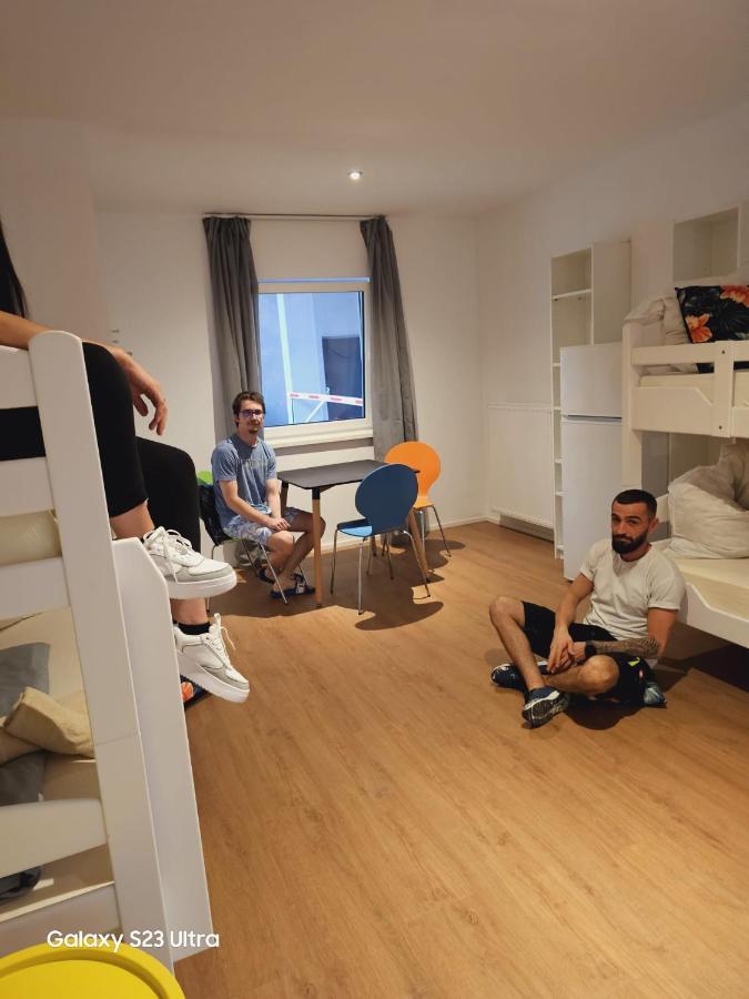 Estelada Boarding Houses Berg Am Laim Munique Exterior foto